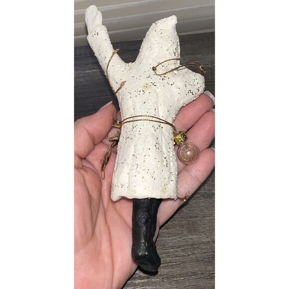 Department 56 Flying Belsnickle Father Frost Bulb Star Garland Ornament - Picture 10 of 15